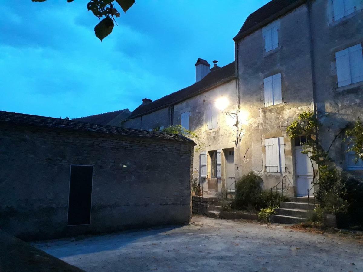 Galerie Benjamine Villa Vezelay Exterior photo