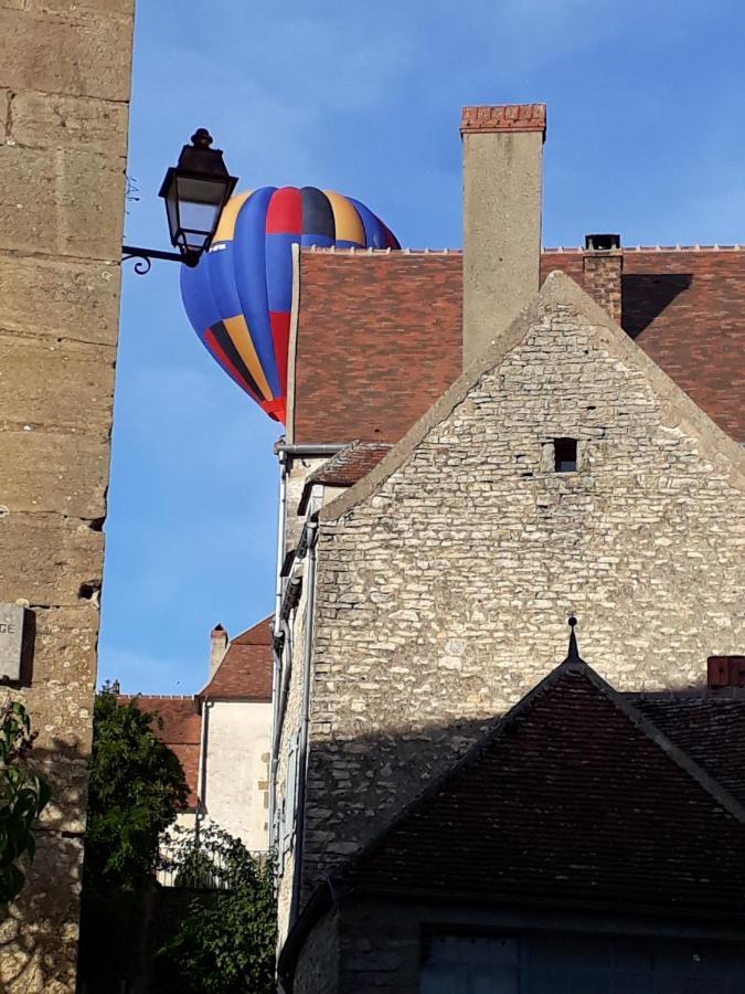 Galerie Benjamine Villa Vezelay Exterior photo